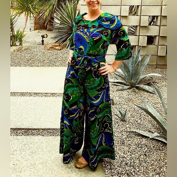 Vintage jumper from the Frippery Palm Springs California. Paid $300 USD - Picture 1 of 1